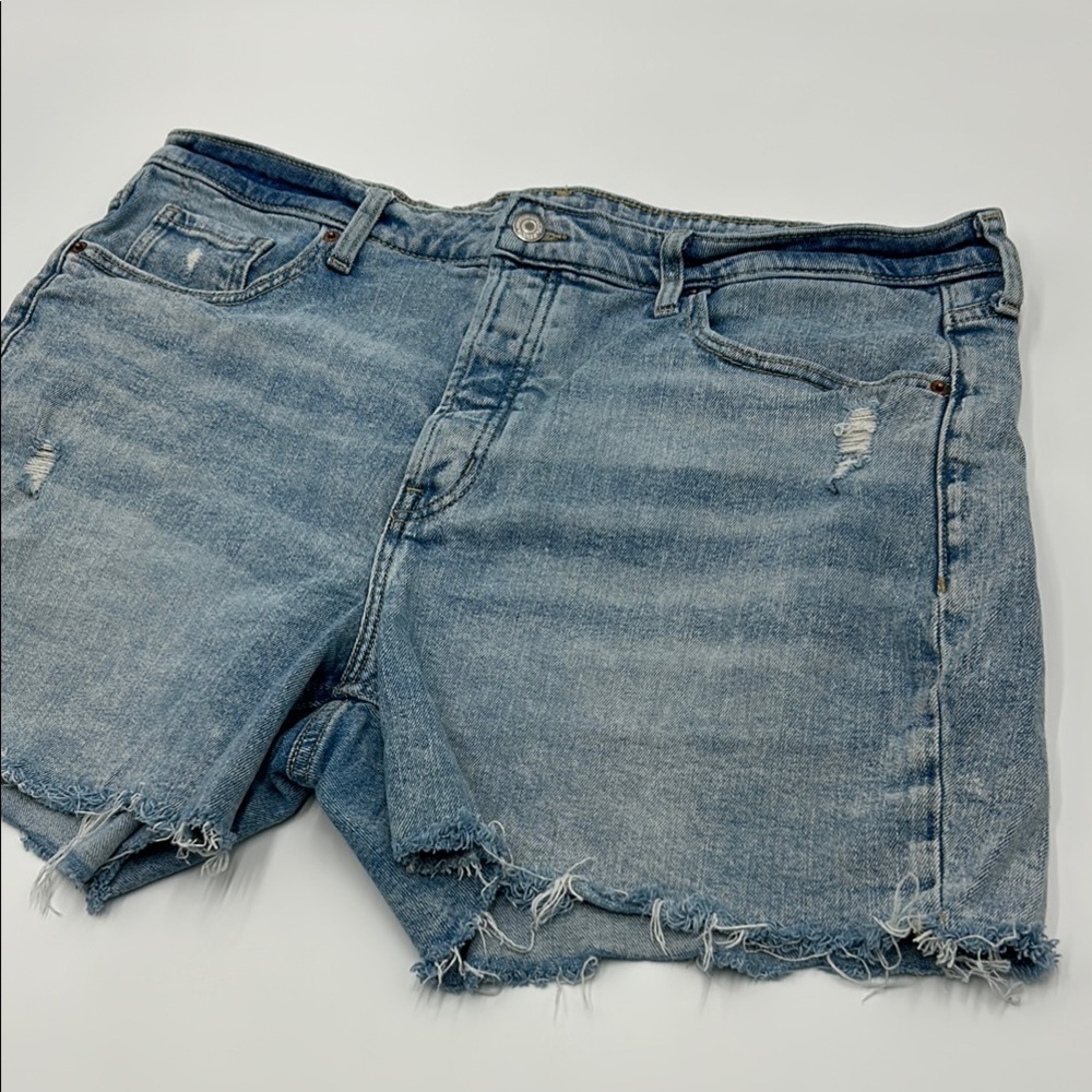 4/$20 Old Navy Women's Blue Jean Shorts Distressed Frayed Hem Denim Sz 18 Light